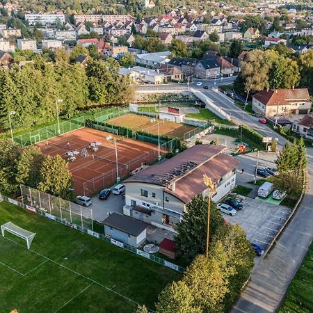 Raketa Residence, Restaurant & Hotel Prievidza Eksteriør billede
