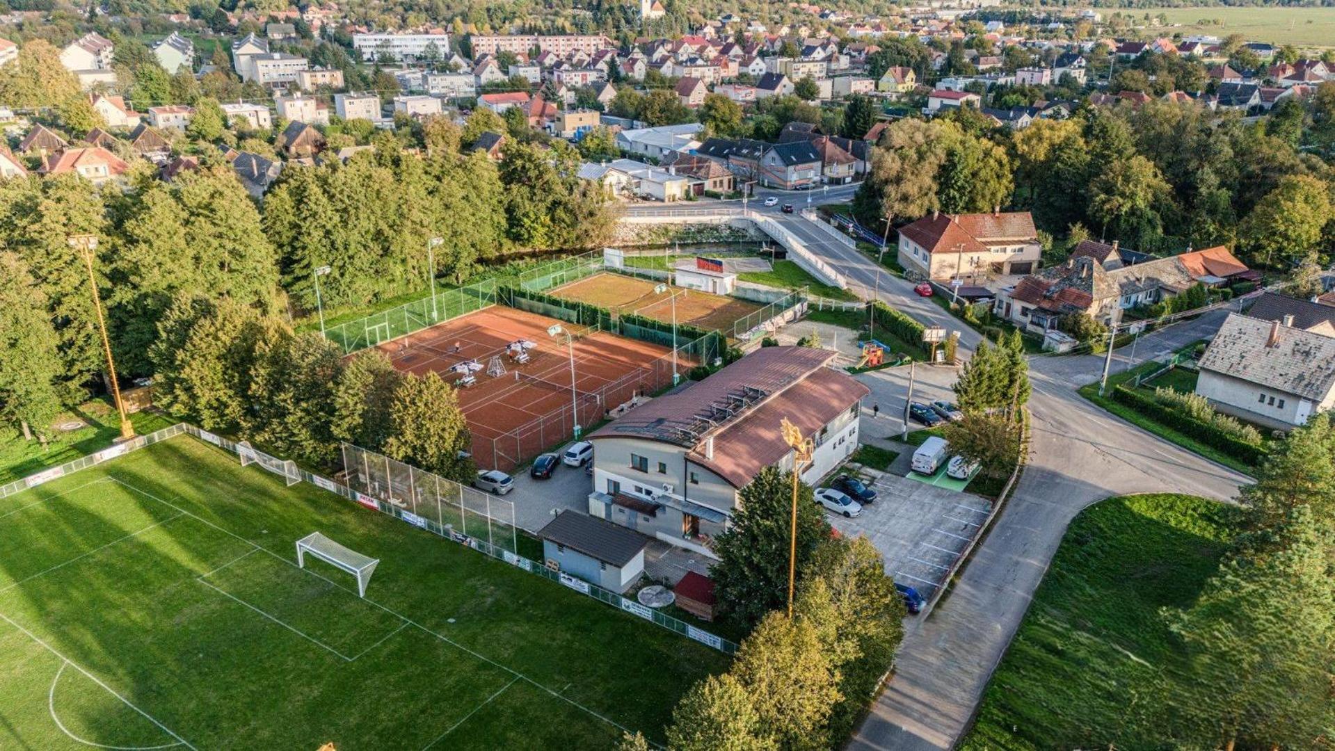 Raketa Residence, Restaurant & Hotel Prievidza Eksteriør billede